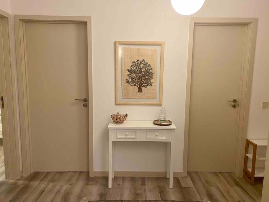 Rocha'S Apartment Remodelado! Na Praia Com Terraco Vila Nova de Gaia Esterno foto